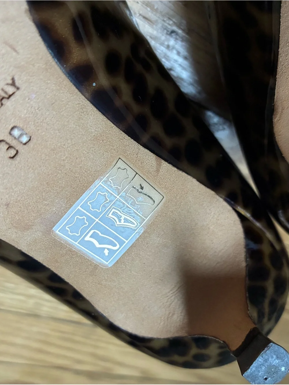 Jimmy Choo Leopard Patent Pointed-Toe kitten heel - Picture 7 of 7
